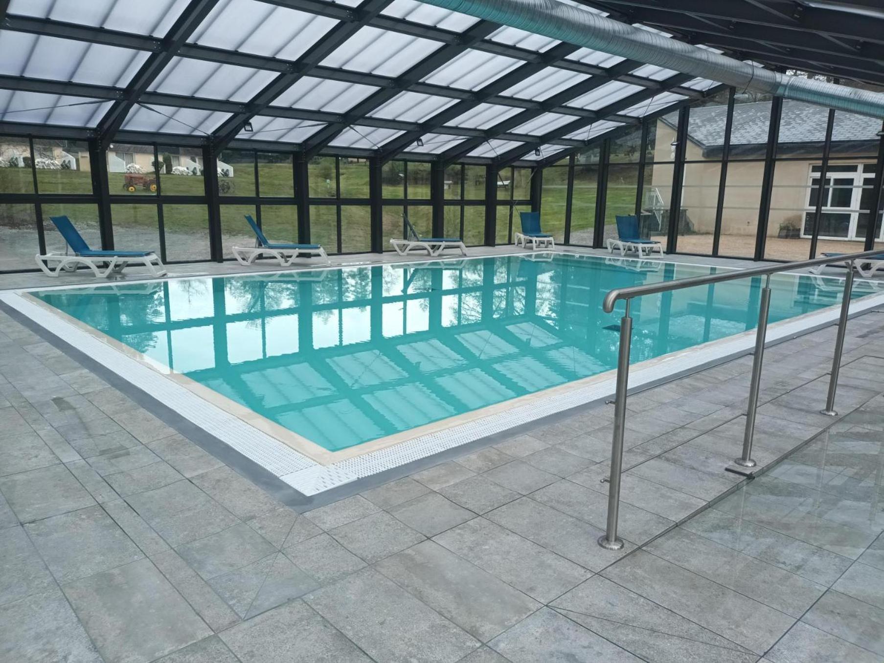Hotel Vvf Correze Pays D'Eygurande Exterior foto
